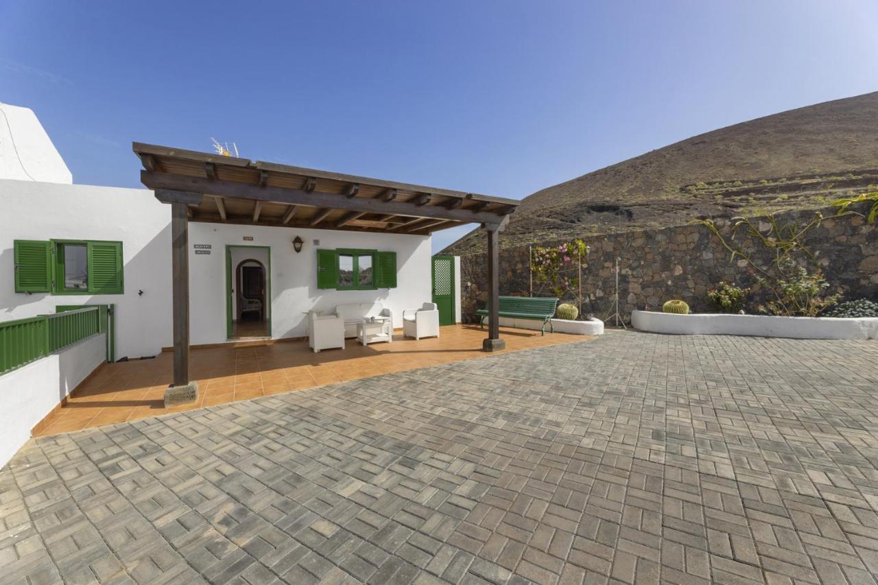 Villa Laura Guatiza Exterior photo